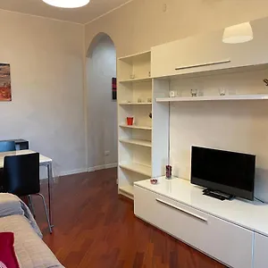 Via Adriano Affitti Brevi Italia , Milano Italia